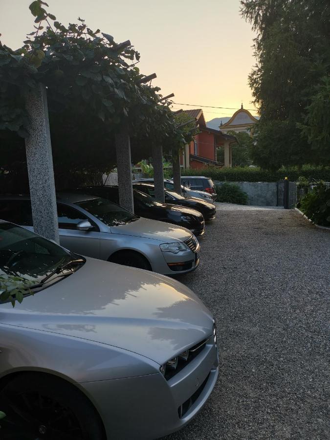 B&B Villa Dei Pini Канобио Екстериор снимка