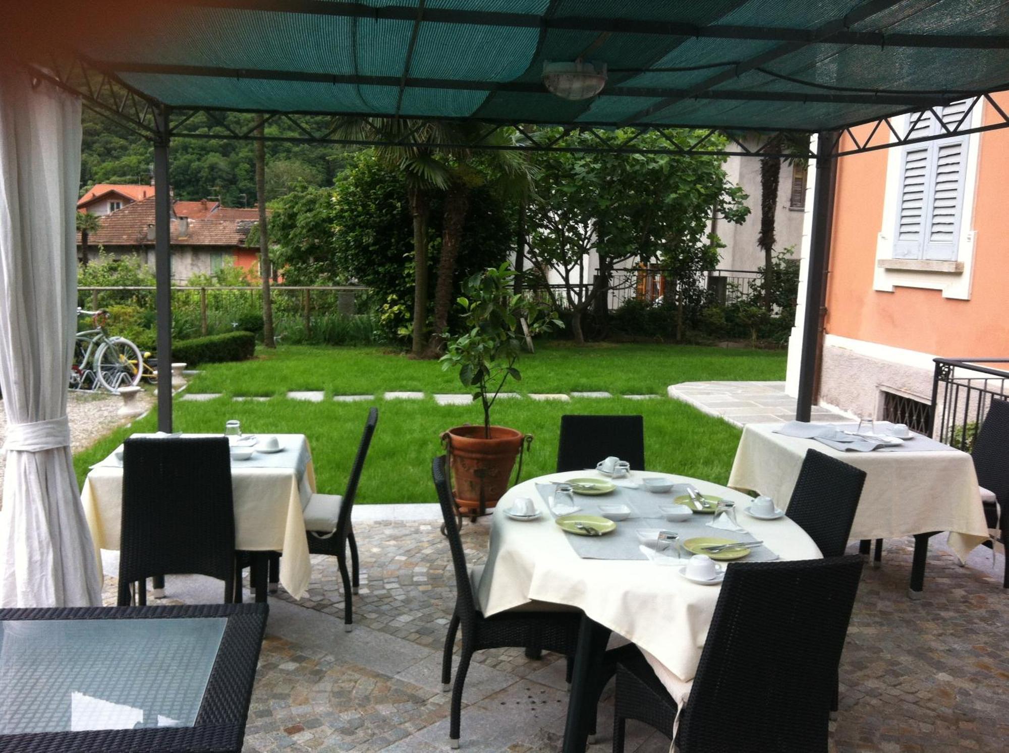 B&B Villa Dei Pini Канобио Екстериор снимка