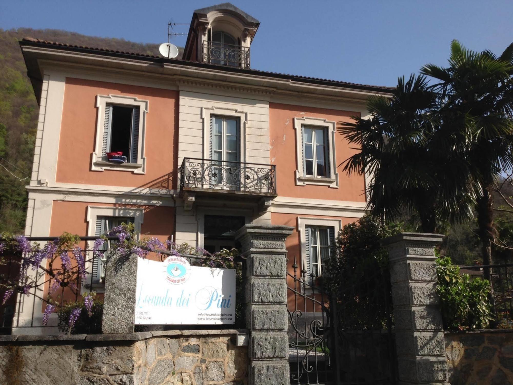 B&B Villa Dei Pini Канобио Екстериор снимка