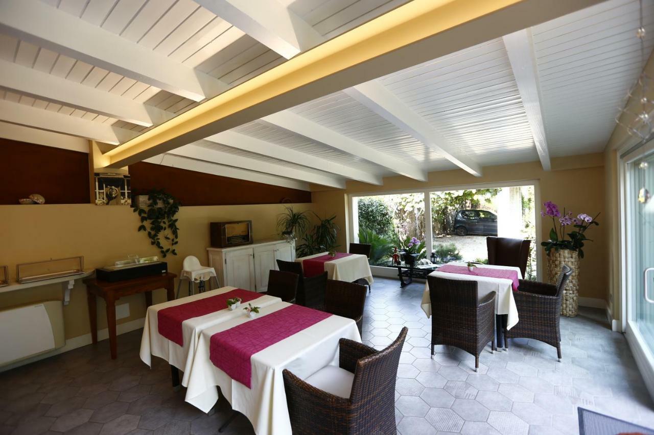B&B Villa Dei Pini Канобио Екстериор снимка